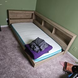 Twin Bed With Mattress 