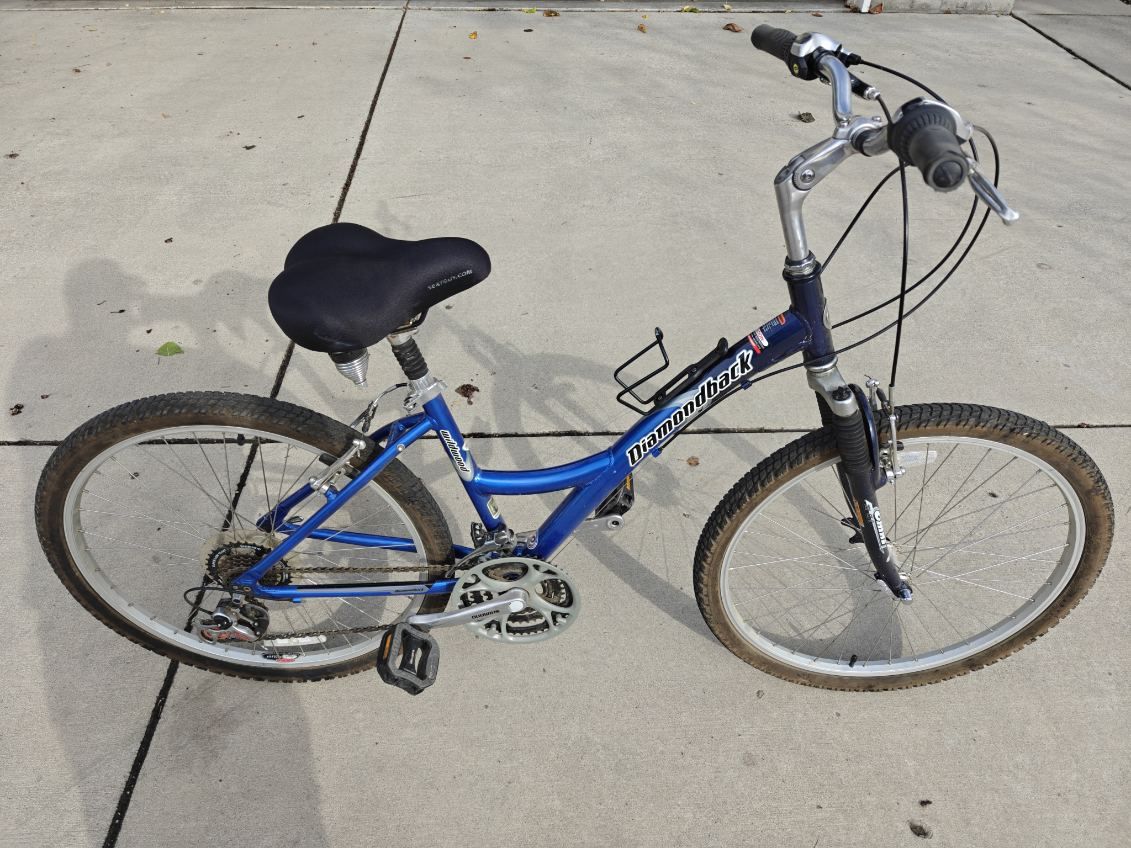 Women’s Diamondback 26” Bike
