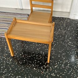Kid’s Table And Chair Wood