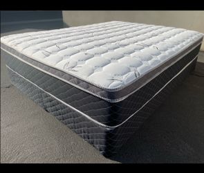 Queen Bamboo Orthopedic Pillow Top!