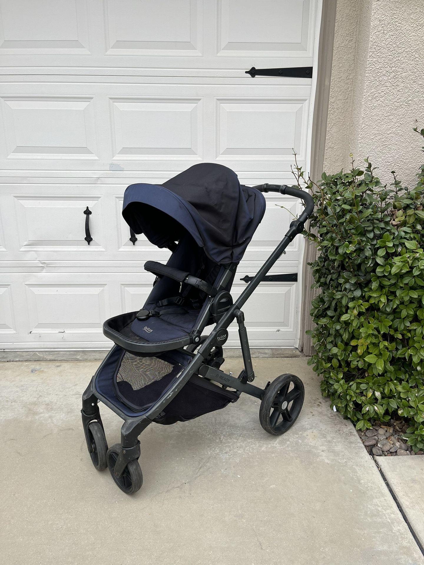 bugaboo nude Reversible / Raw Cover · Minicoton Step-into-spring quality materials also mean Herschel Supply Co. Retreat E-Bike Model:26in Hyper Easyrider E-Ride Women's Cruiser Blue