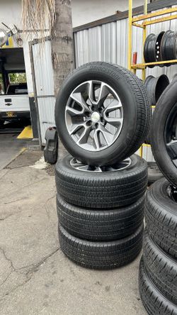 Set Of Four Used Wheels And Tires 275/60-20