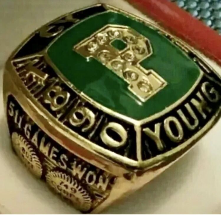 BRAND NEW!💯HAND-MADE✋CY YOUNG SIZE 11 VINTAGE HALL OF FAME 18K GOLD🌟BASEBALL RING WITH RING BOX AND 3 POSTERS BUNDLE SET!✨