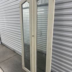 Stunning Arched Mirrored Doors