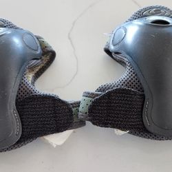 Salomon Gel Knee Pads Excellent Rollerblade Bike Ski Scate Board