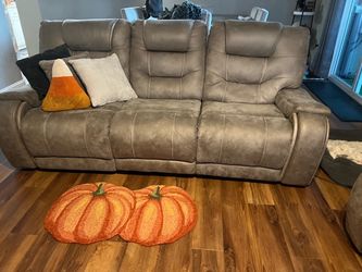 Mor furniture couches