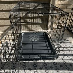 Free *Pick Up Only* Small Kennel 