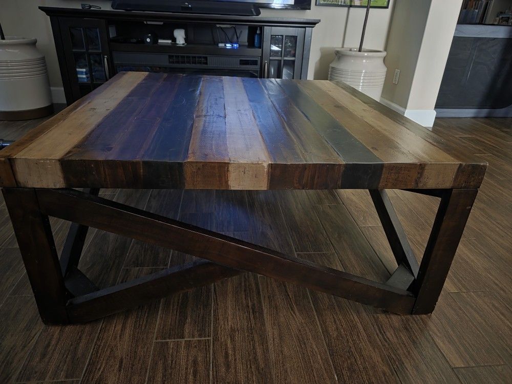 Rustic Style Farmhouse Table Room MEASURES 44X44X19.5