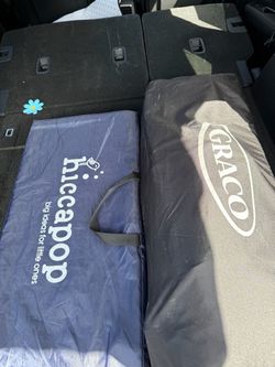 Pack n Play with mattress insert