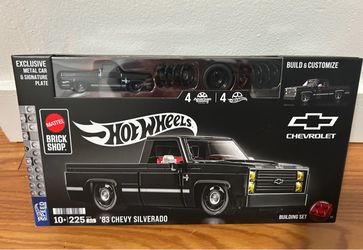 Hot wheels 83 Silverado - Mattel Brick Shop
