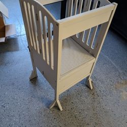 Kitchen Helpers Kids Stool Kidscraft