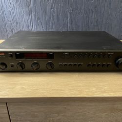 Adcom GTP-450 Tuner/Preamplifier