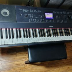 Yamaha DGX660