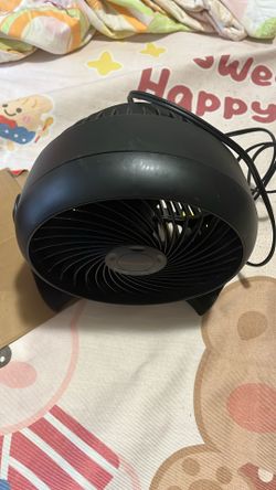 Air Circulator, Small Tabletop Fan, Quiet Personal Fan for Home or Office, 3 Speeds, 90