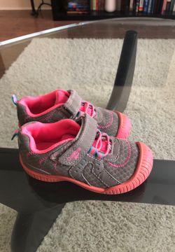 OshKosh” sneakers for toddler girl (size 9)