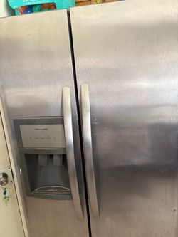 Refrigerator Refrigerator