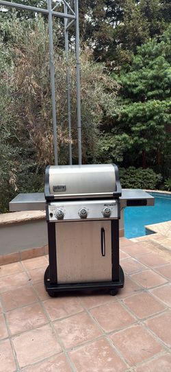 SPIRIT SX-315 SMART GRILL (NATURAL GAS) 3 Burners | Natural Gas