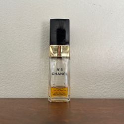 Chanel No 5