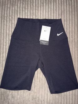 Nike (Zenvy line)   Size Small