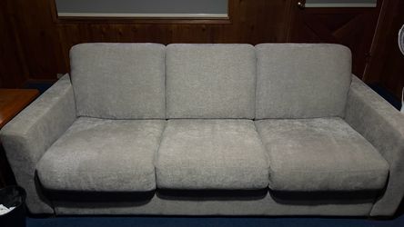 FREE Queen size sleeper couch