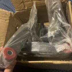 Silverado 2 Inch Drop Shackles 