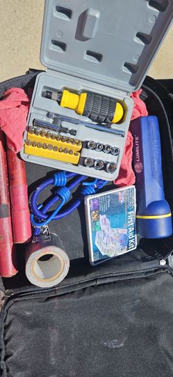 Car emergency kit