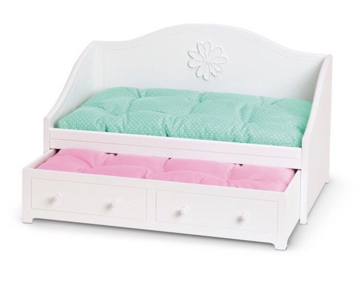 American Girl Doll Dreamy Day Bed with Trundle and Bedding