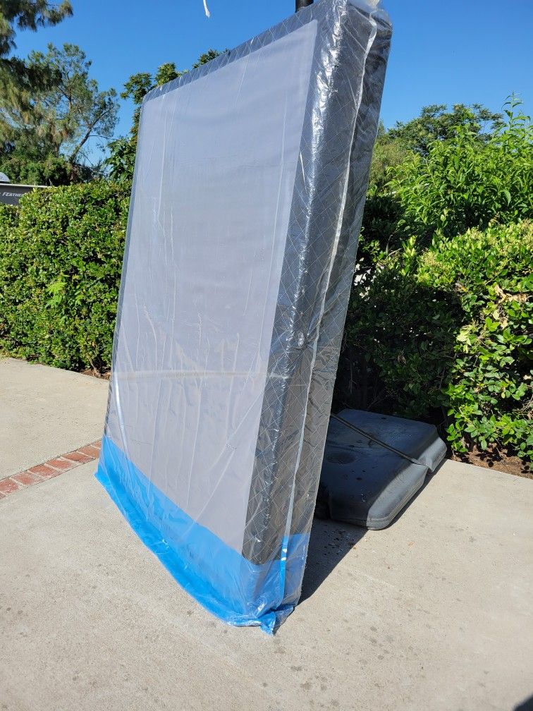 New Queen Box Spring