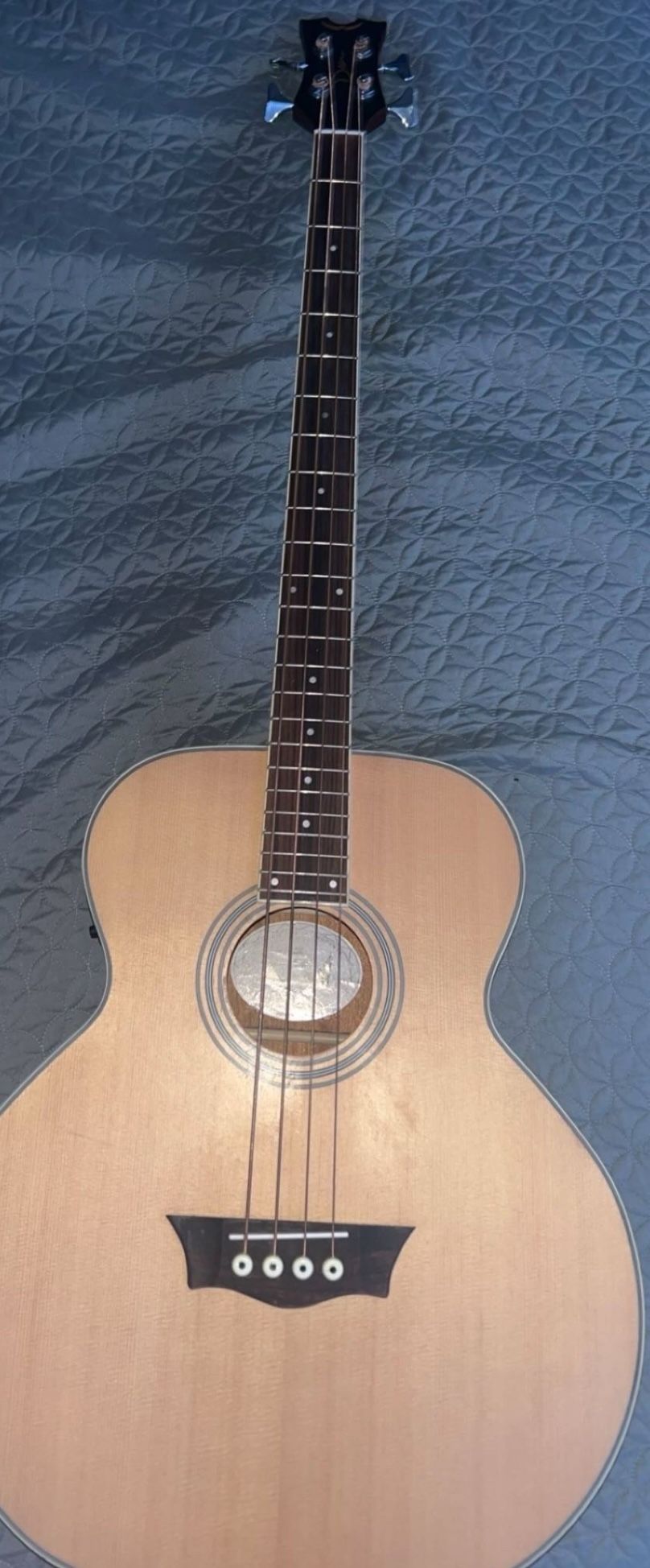 Dean EABC Cutaway Acoustic-Electric Bass