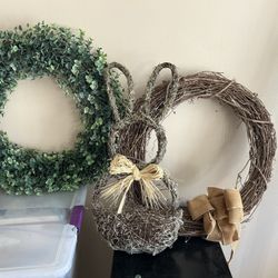 Assorted Wreath’s
