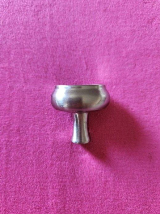 Cabinet / Drawer Knobs