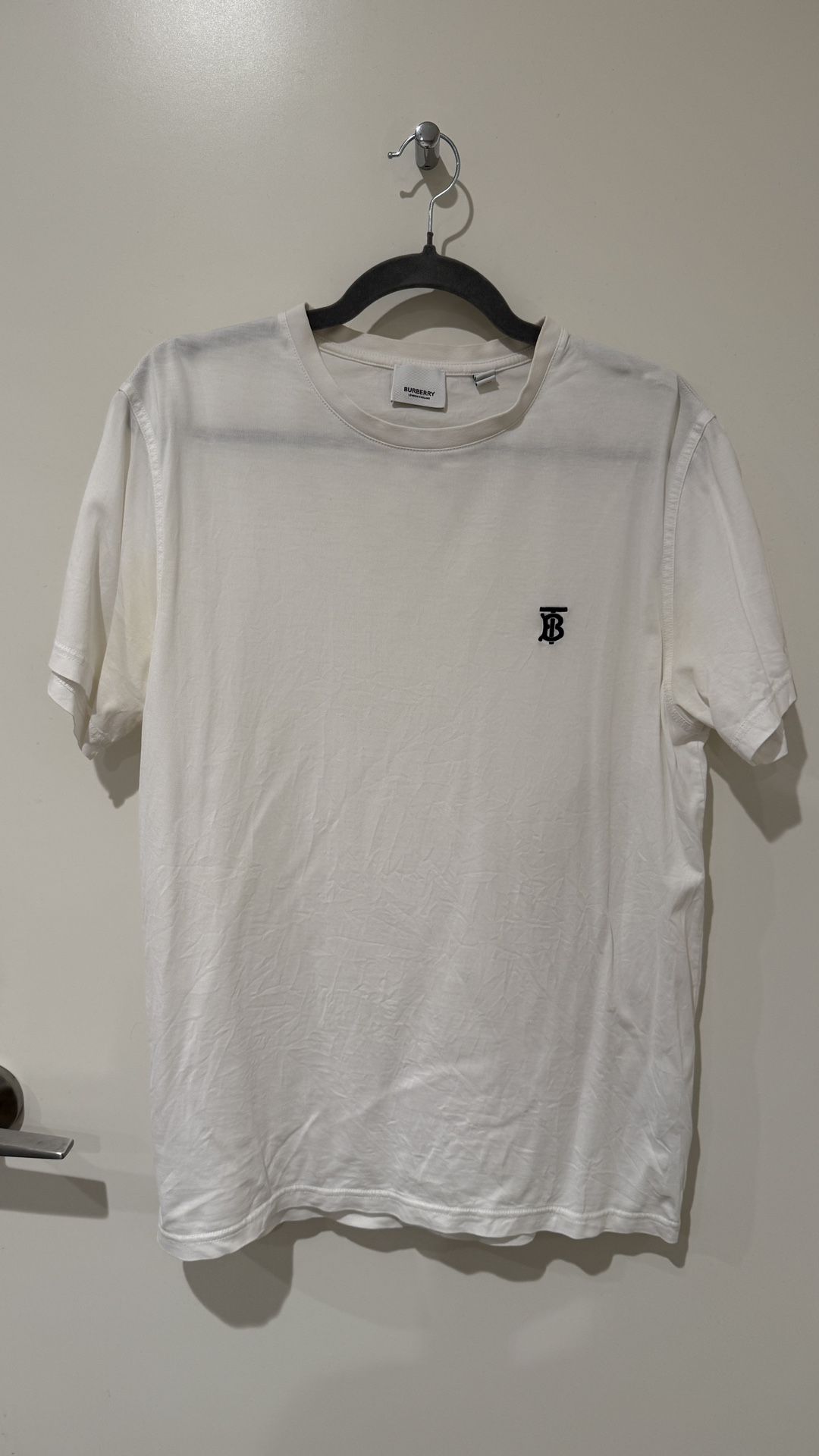 Burberry t-shirt