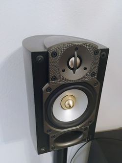 Paradigm bookshelf speakers with stands