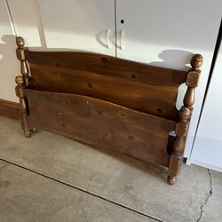 Vintage Ethan Allen Full Head & Footboard Set