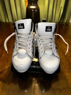 Skates (Men's US 8 / Women's US 9 / EU 41)