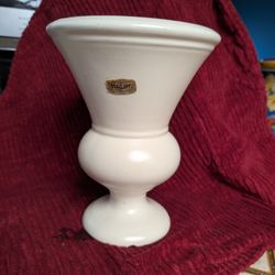 Haeger Vase Cream Pottery 