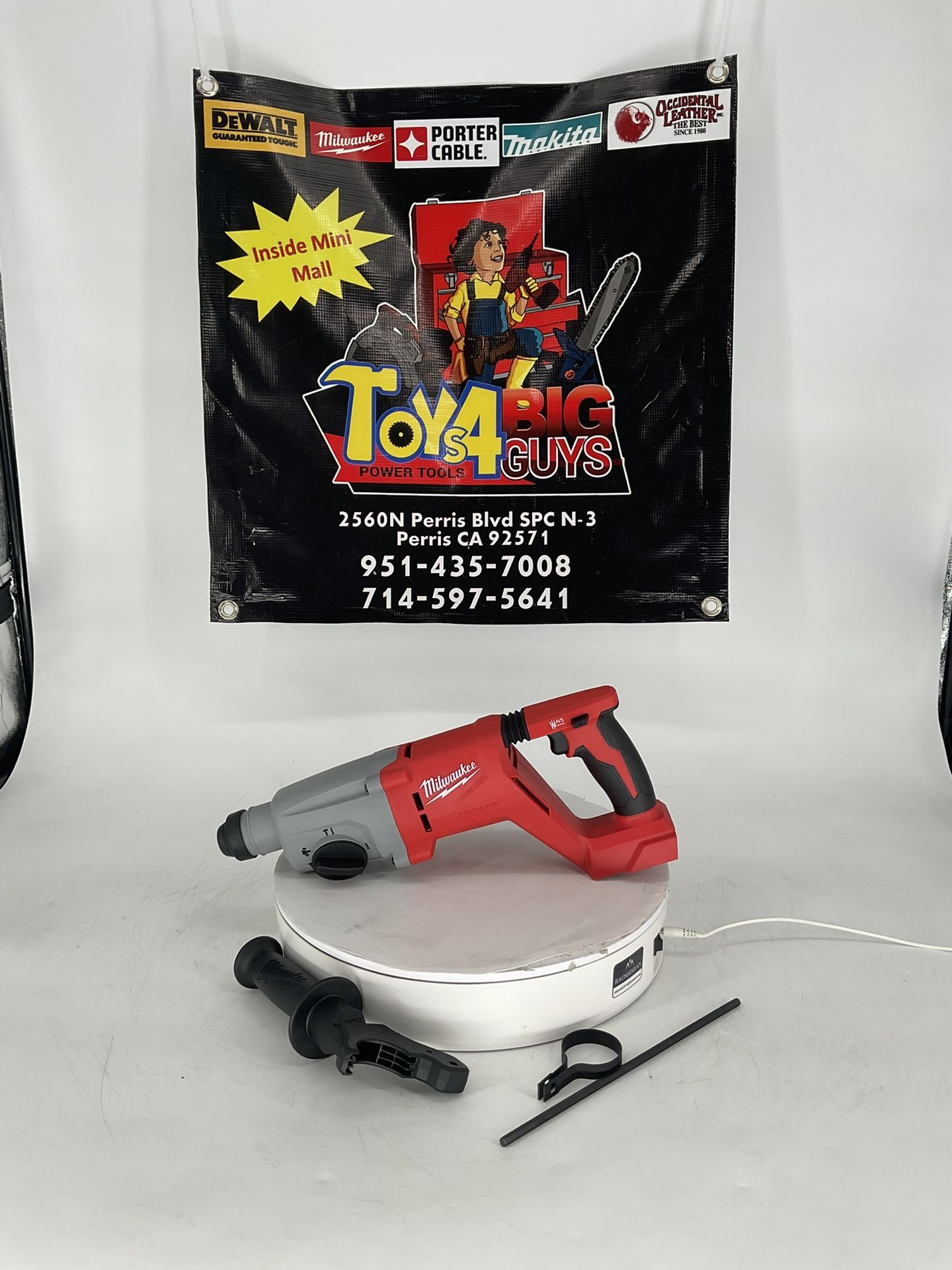 Milwaukee M18 18V Lithium-Ion Brushless Cordless 1 in. SDS-Plus D-Handle Rotary Hammer (Tool-Only)