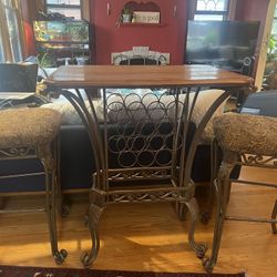 Table With Wine Rack