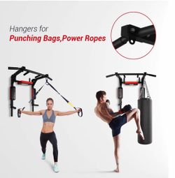 Pull up bar dip station