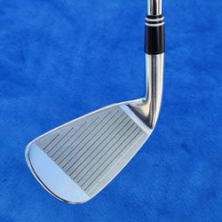 Cleveland Golf 588 MT 9 Iron