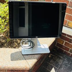HP W2207h 22-Inch Widescreen LCD Monitor with HDMI and VGA Inputs Full HD Tilt and Swivel Display
