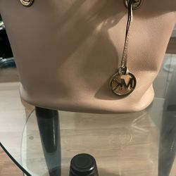 Very Cute Michael Kors Purse