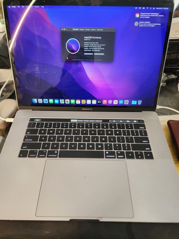 2017 MacBook Pro W Touchbar 2.8 I7 256gb Bad Battery 