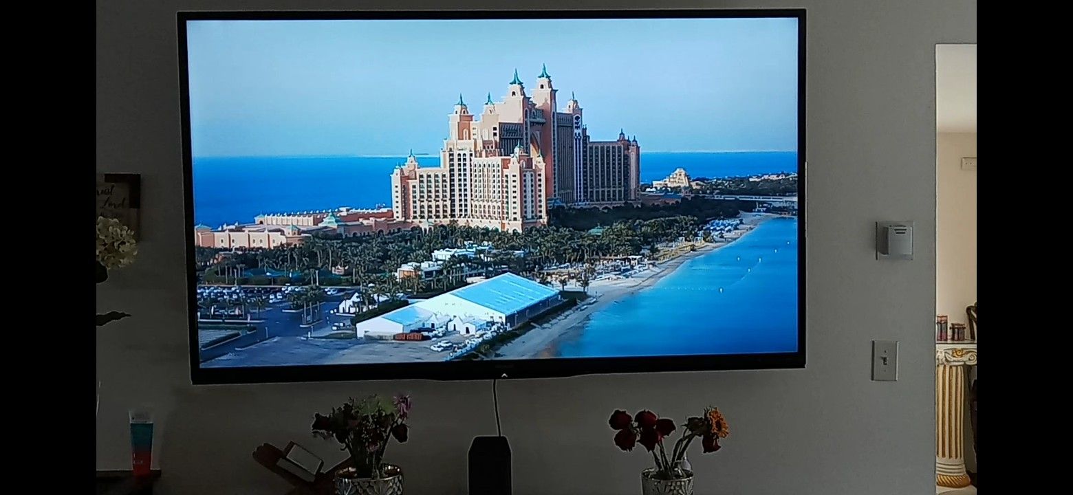 SHARP AQUOS 80" 3D SMART TV