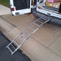 Aluminum Lightweight Ramp In Excellent Condition $35