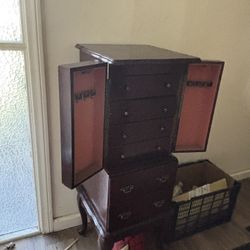 Cherry Wood Jewlery Dresser