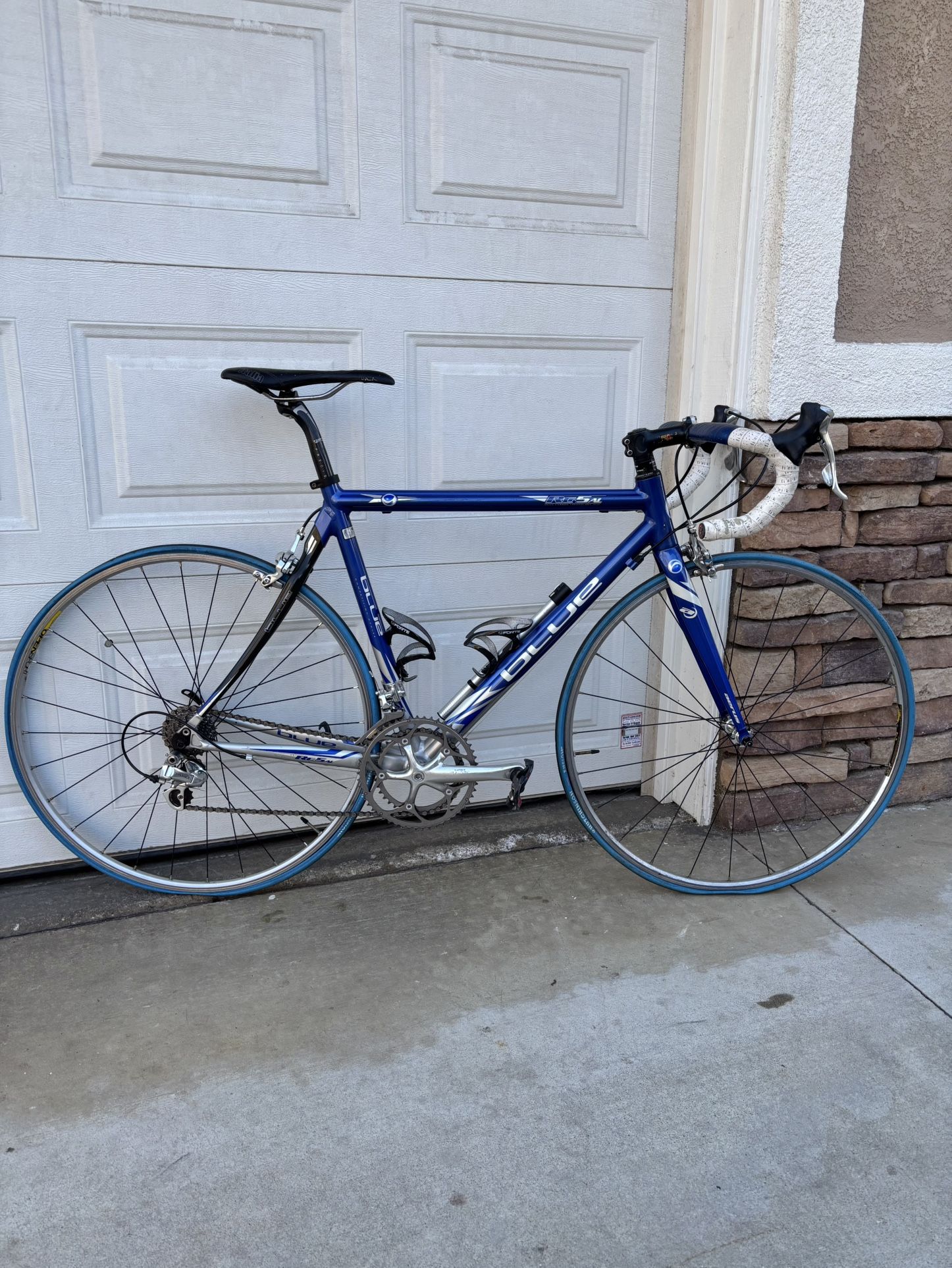 BLUE “RC5AL” ROAD BIKE (PLEASE READ ENTIRE POST DESCRIPTION FOR DETAILS)