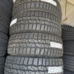 🚘🚨vendo Set De Llantas Lt 285 70 17 Hankook Tires 