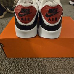 Airman 90. Size 9.5