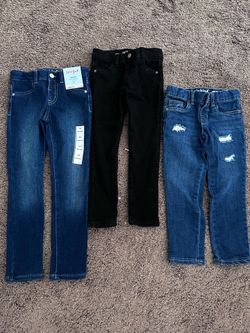 New Toddler Girl Jeans - cat & jack size 4T(2) size 5T(1). $15